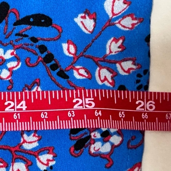 J.Crew Petite Ditsy Floral Print V-Neck Pop-Over Blouse Button Cuffs Peasant - Picture 4 of 9